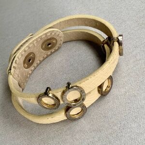 IVORY WHITE LEATHER BRACELET WITH SLIDING SILVER RINGS CHARMS ADJUSTABLE STRAP